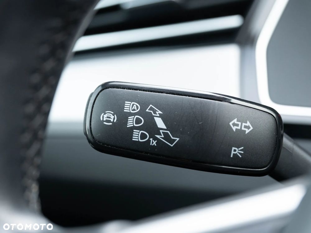 Volkswagen Passat Variant 1.5 TSI EVO Elegance - 36