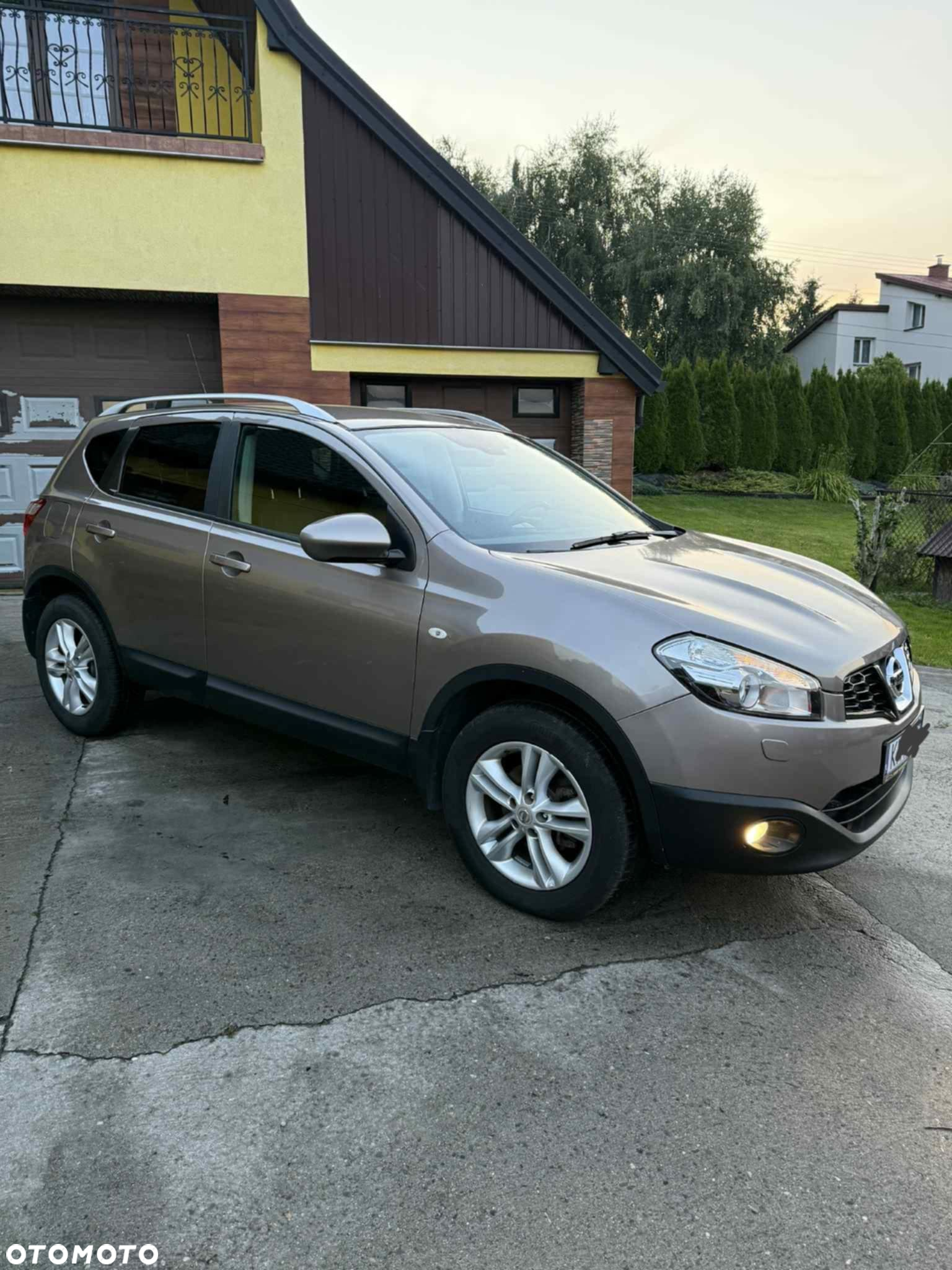 Nissan Qashqai - 11