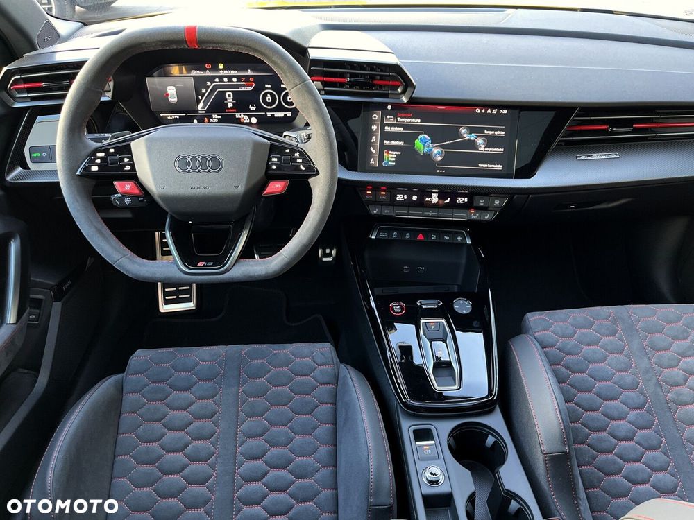 Audi RS3 Limousine - 21