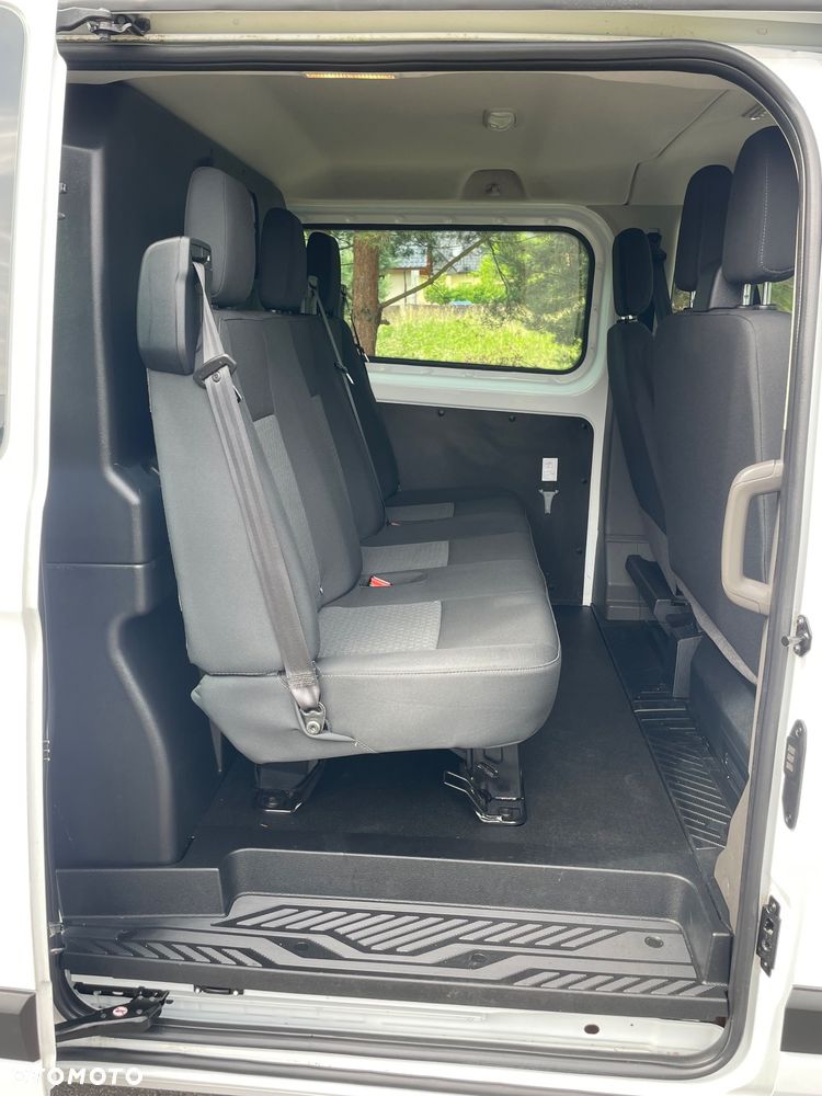 Ford TRANSIT CUSTOM - 23