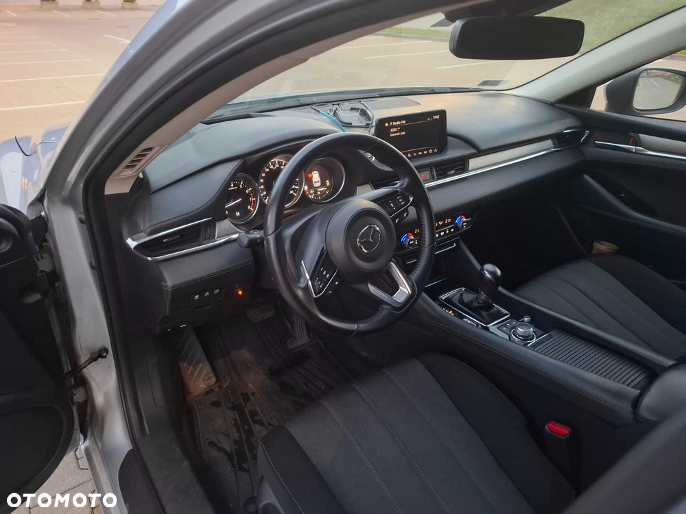 Mazda 6 - 8