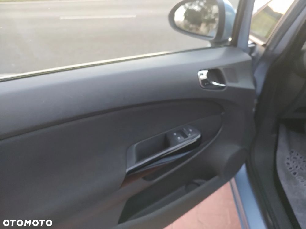 Opel Corsa - 28