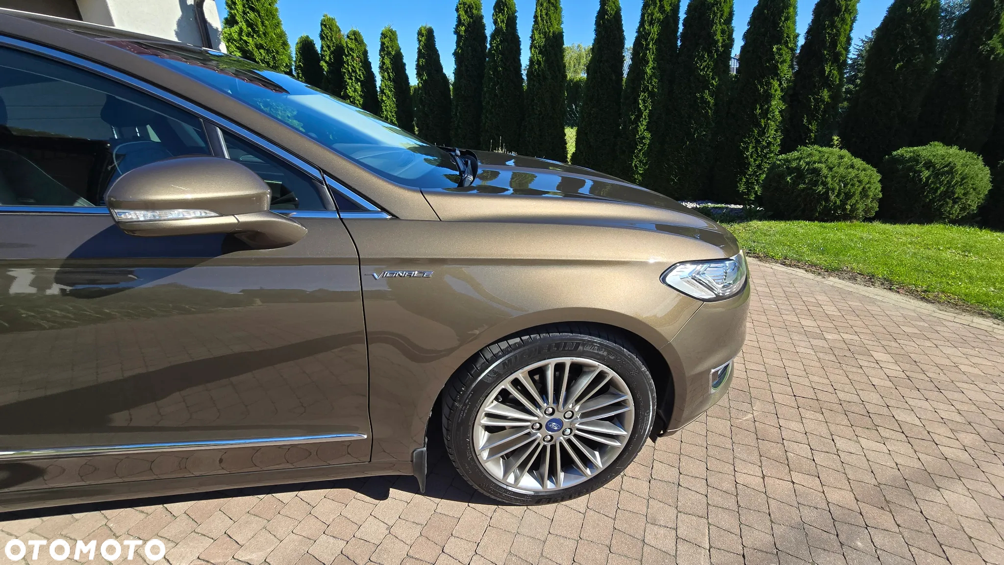 Ford Mondeo Vignale 2.0 EcoBoost - 19
