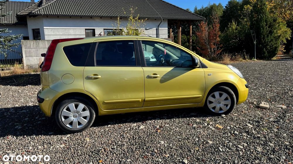 Nissan Note 1.6 more - 10