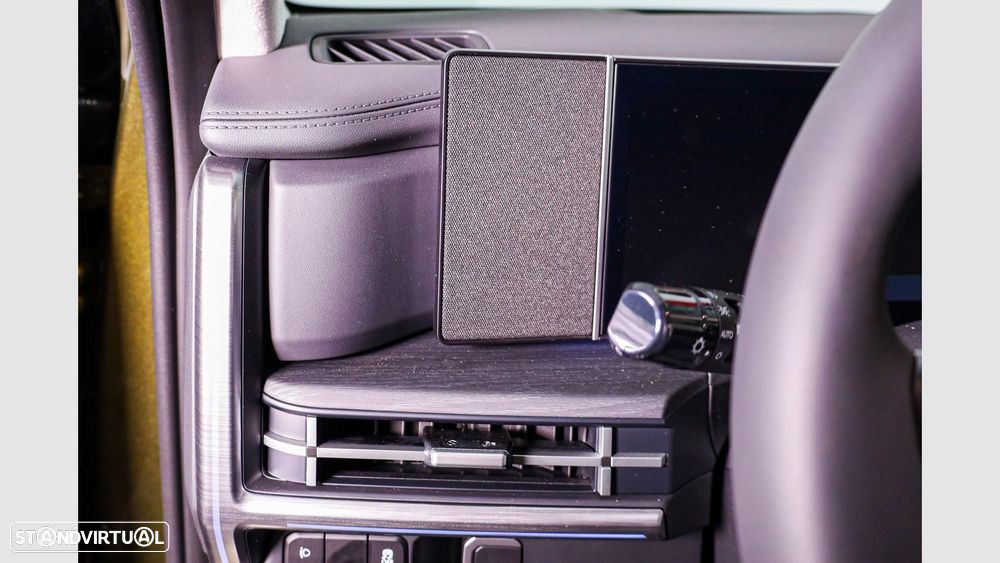 Hyundai Santa Fe 1.6 T-GDI PHEV Vanguard - 10