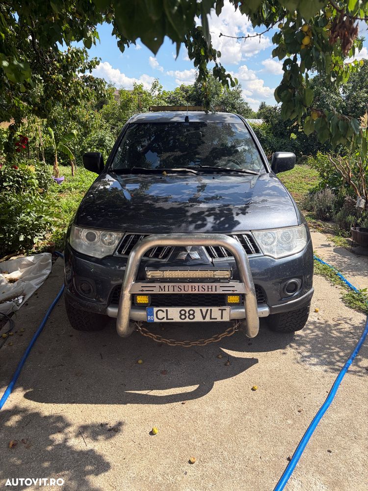 Mitsubishi L200 - 3