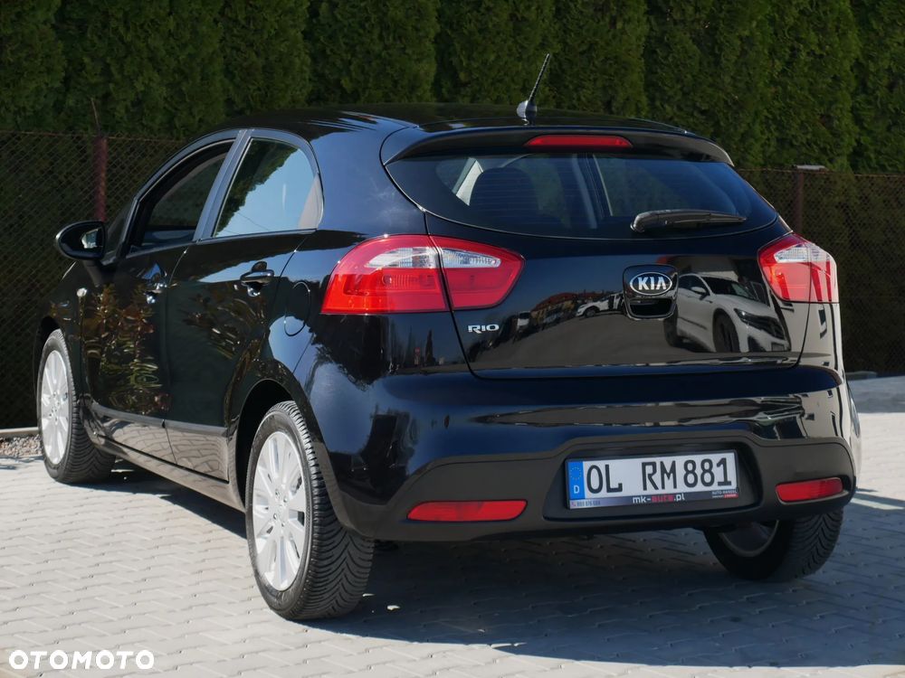Kia Rio - 10