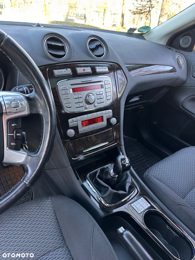 Ford Mondeo 2.0 TDCi Business Edition - 12