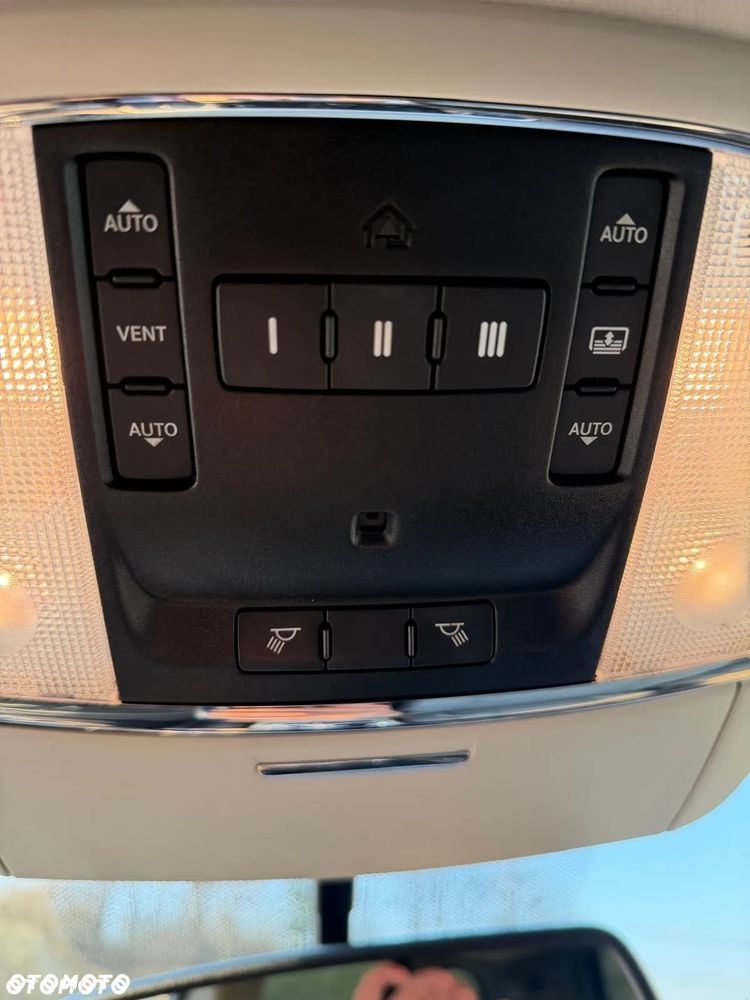 Jeep Grand Cherokee 5.7 V8 HEMI 4WD Automatik S - 27