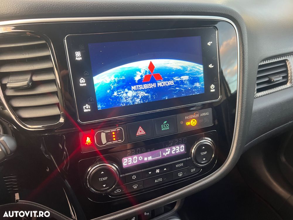 Mitsubishi Outlander 2.2 DI-D 4WD Automatik Plus - 12