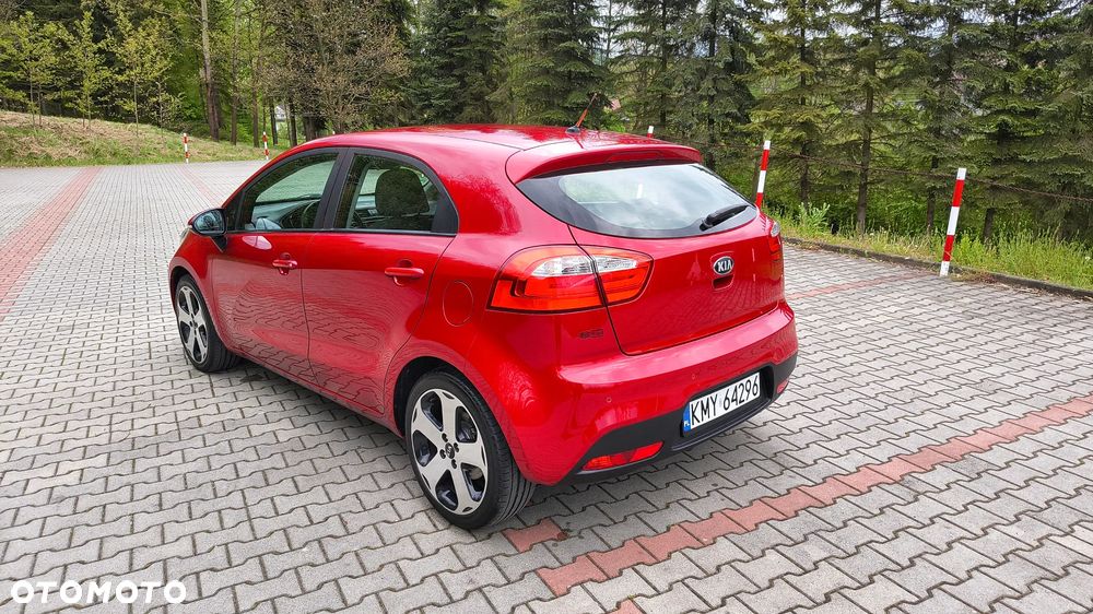 Kia Rio - 3