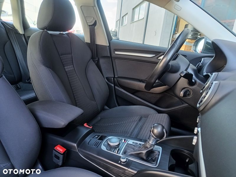 Audi A3 Sportback - 18