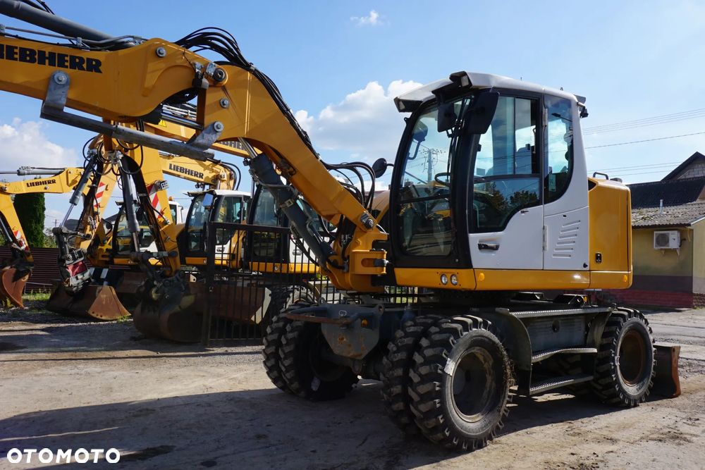 Liebherr A 912 - 9