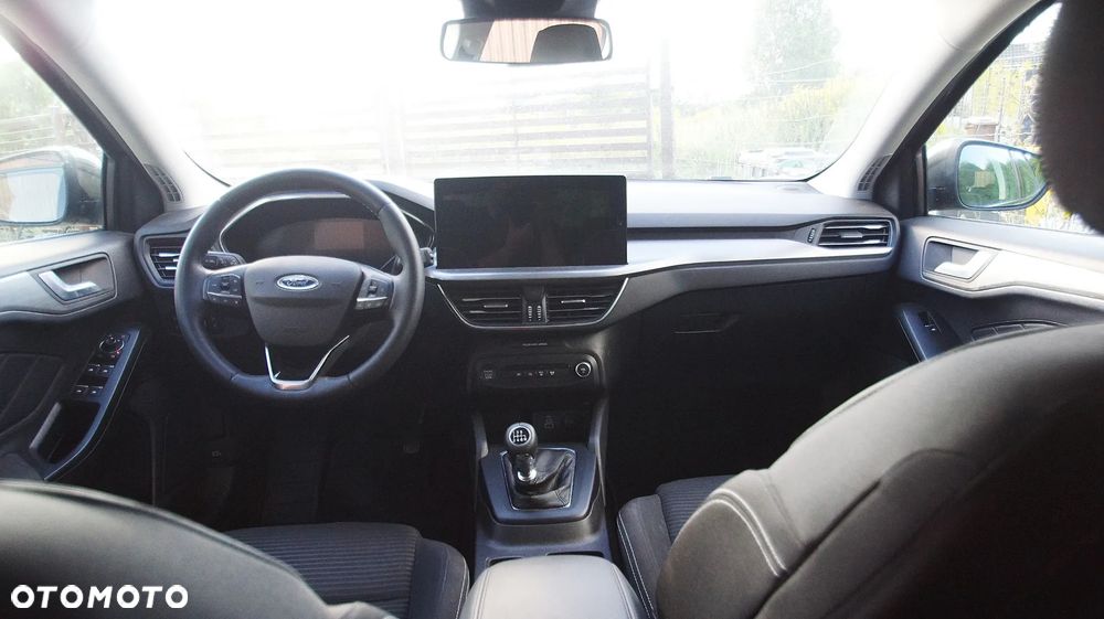 Ford Focus 1.0 EcoBoost Titanium - 14