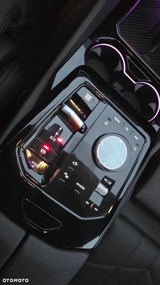 BMW Seria 5 520i mHEV M Sport - 32