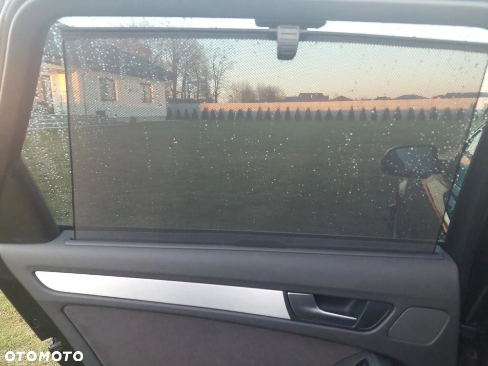 Audi A4 Avant 2.0 TDI DPF quattro S tronic S line Sportpaket - 15