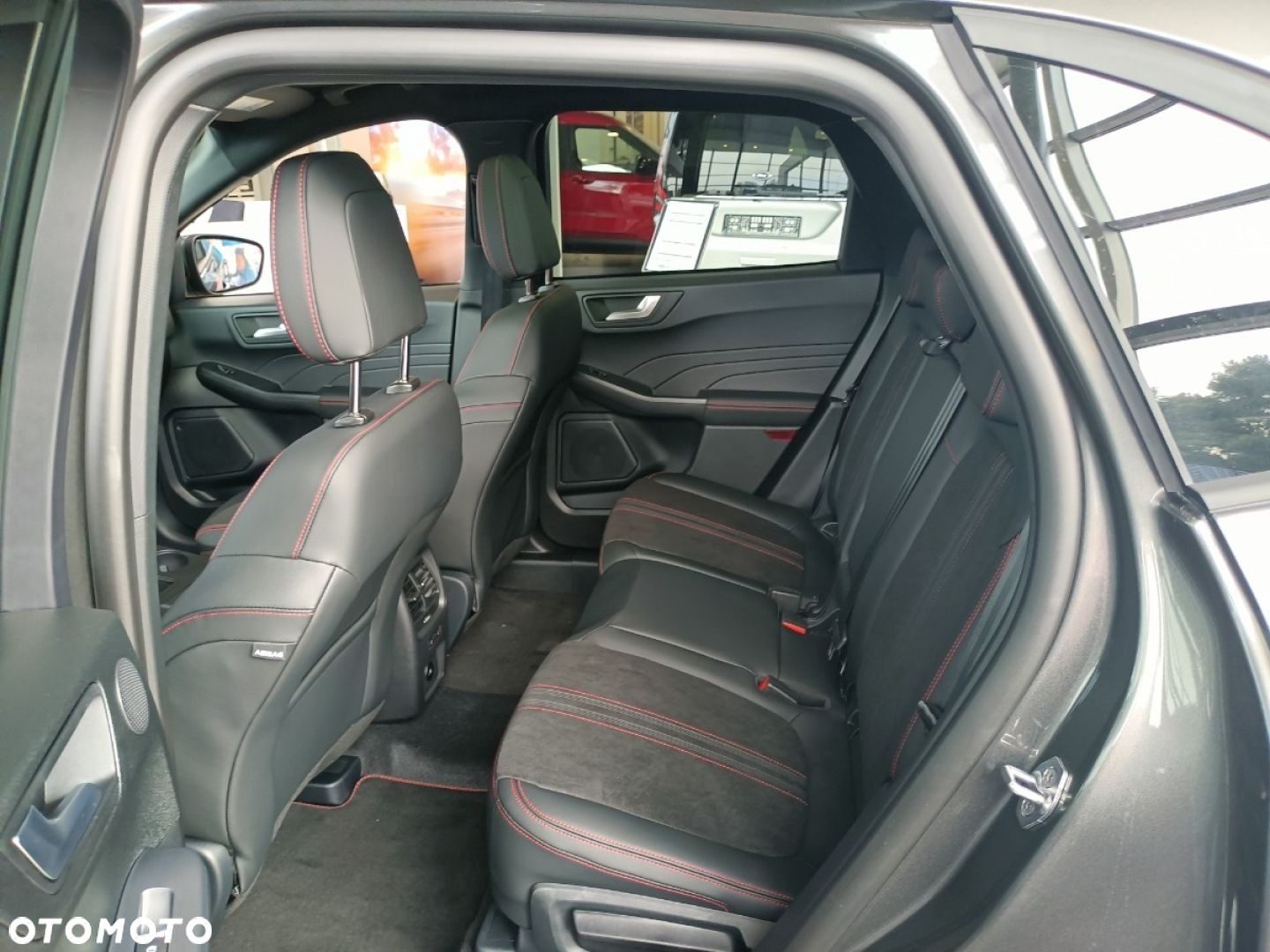 Ford Kuga - 11
