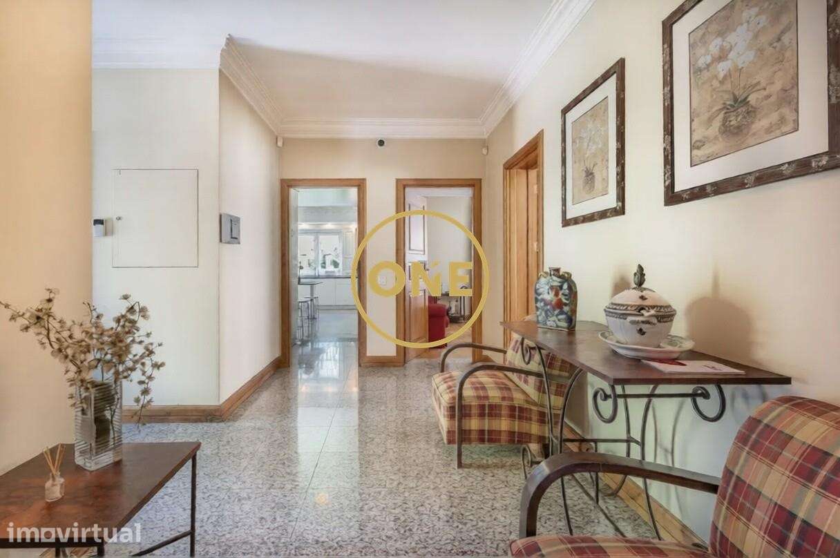 Moradia T4 de Luxo com Piscina Interior Aquecida em Vila das Aves, San - Grande imagem: 4/35