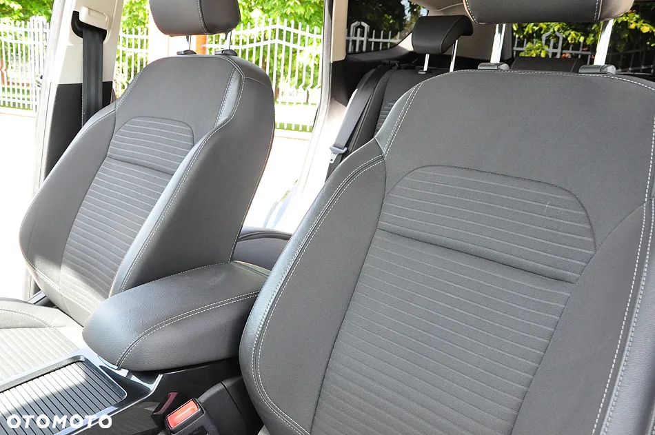Ford Kuga - 26