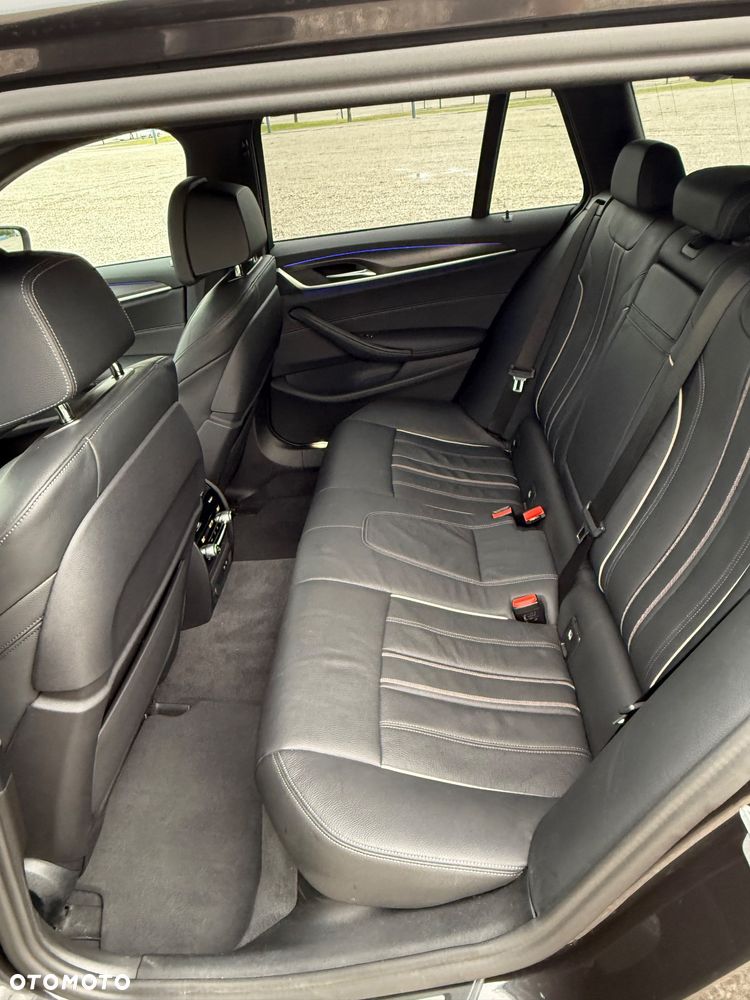 BMW Seria 5 530d mHEV M Sport sport - 12