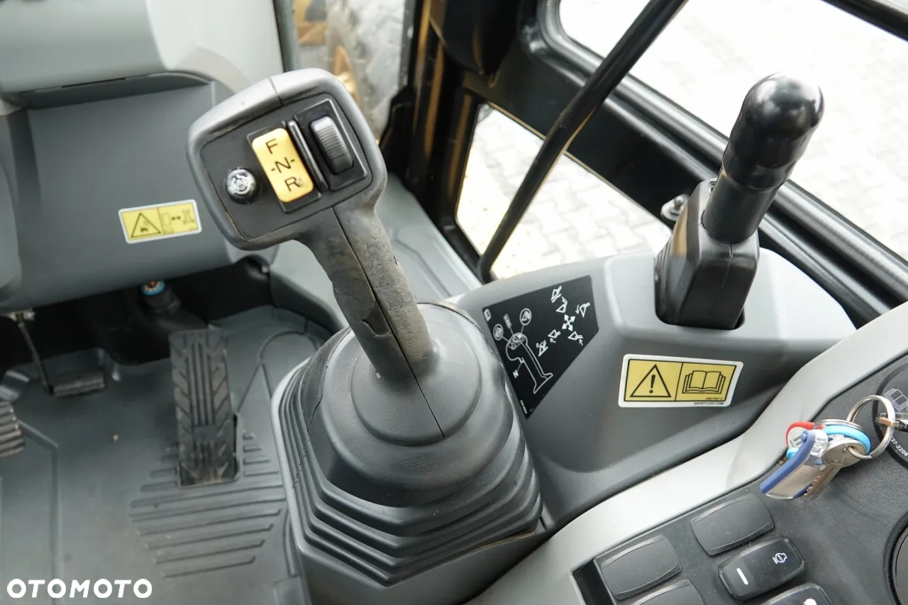 Caterpillar 432F / KOPARKO-ŁADOWARKA / 2017 / 5700 MTH / KLIMATYZACJA / KOMPLET ŁYŻEK - 35