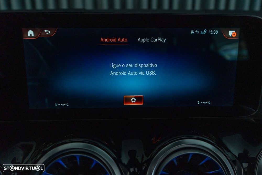 Mercedes-Benz GLA 250 e 8G-DCT AMG Line - 38