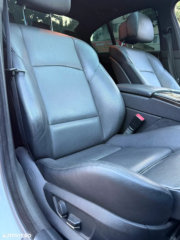 BMW Seria 5 520d Sport-Aut. - 13