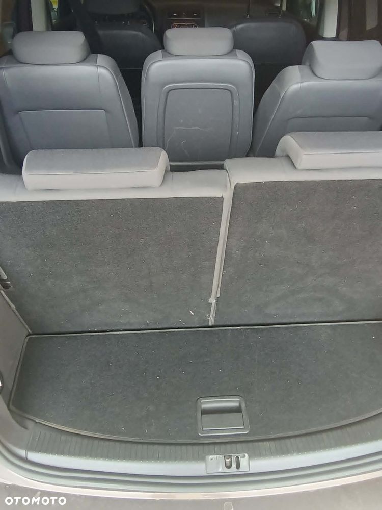 Volkswagen Touran 1.2 TSI BlueMot Trendline - 3
