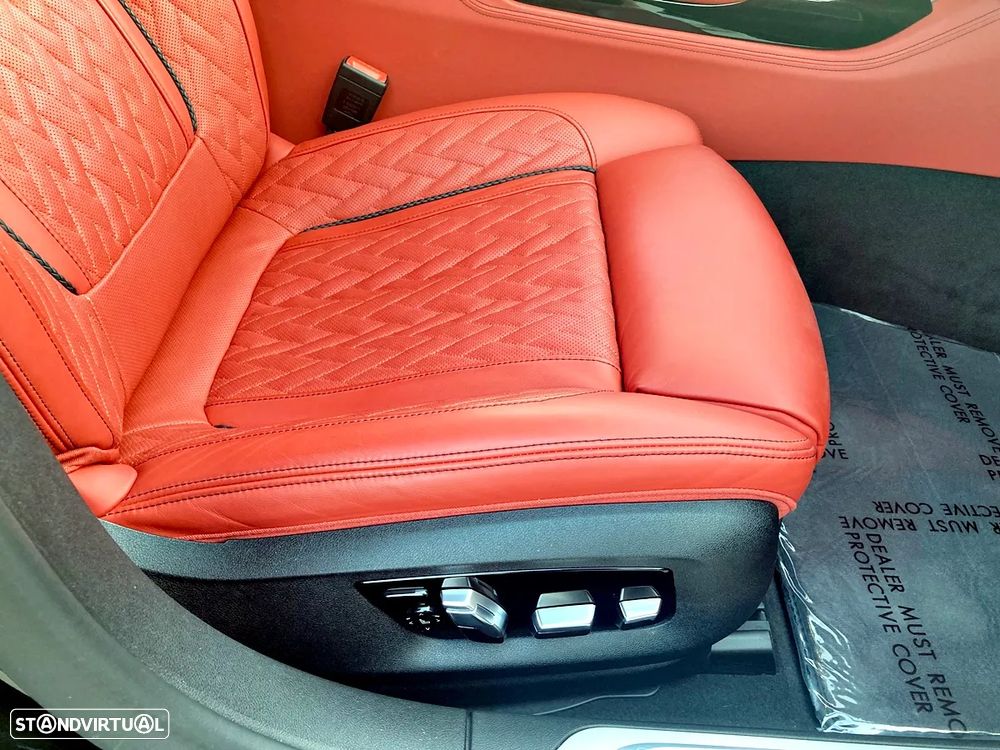 BMW 750 Li xDrive Pack M - 39