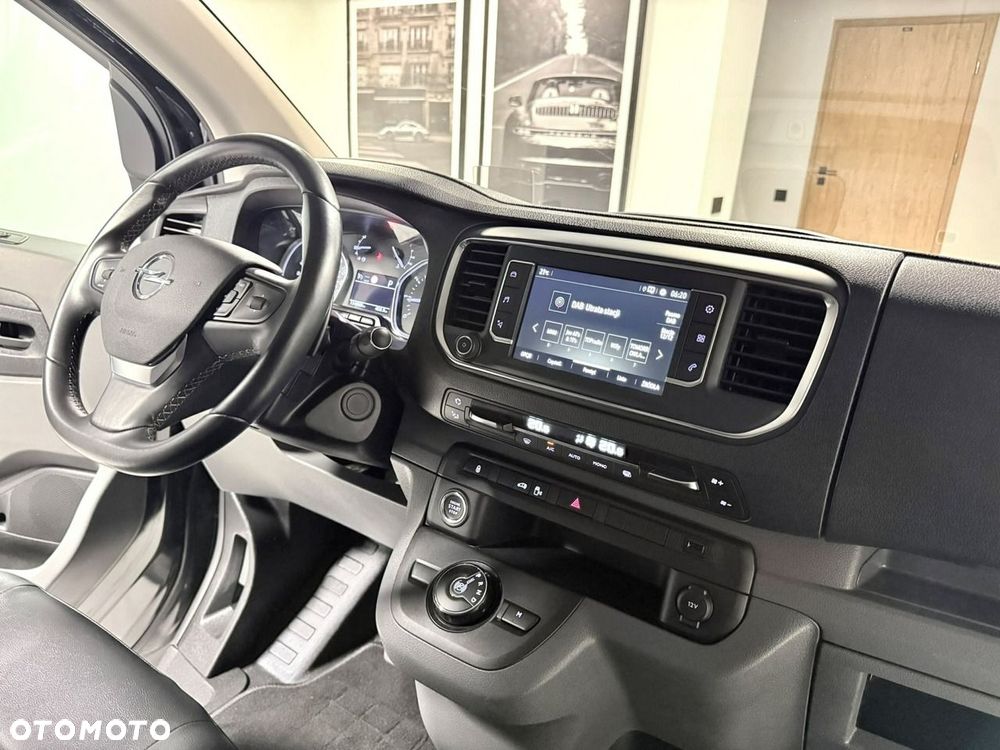 Opel Vivaro - 38