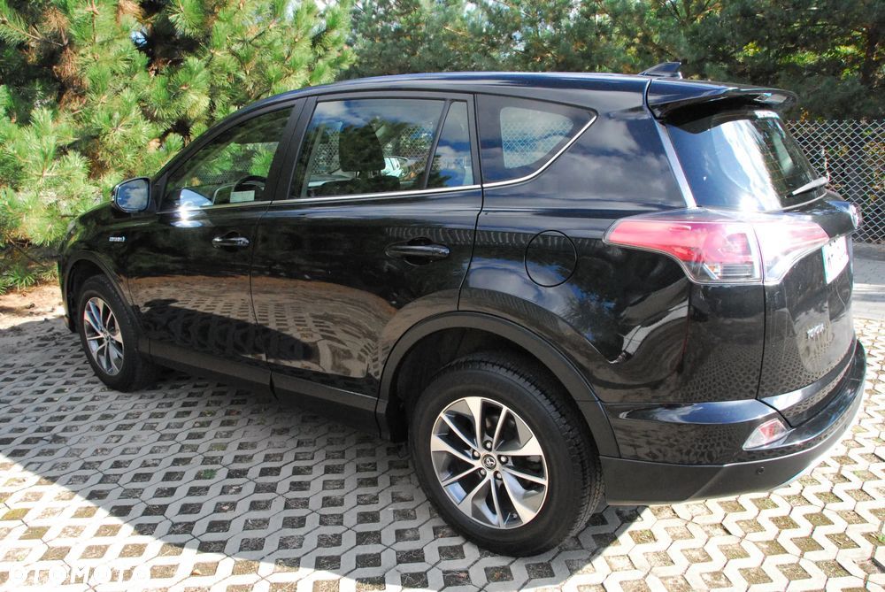 Toyota RAV4 - 9
