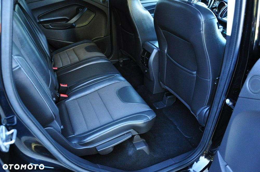 Ford Kuga 2.0 TDCi 4WD Titanium - 27