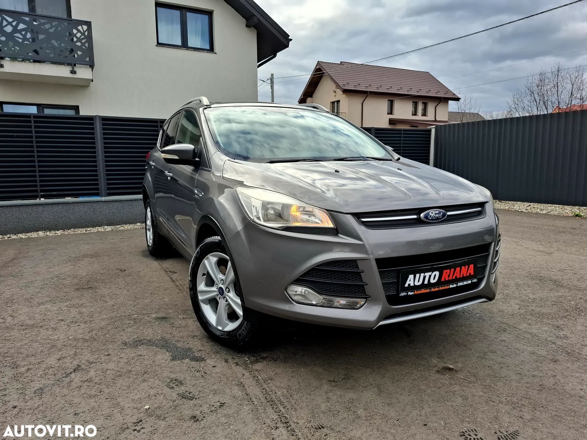 Ford Kuga 2.0 TDCi 2x4 Individual - 1