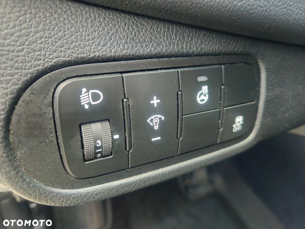 Kia Carens 1.6 GDI ISG Spirit - 36