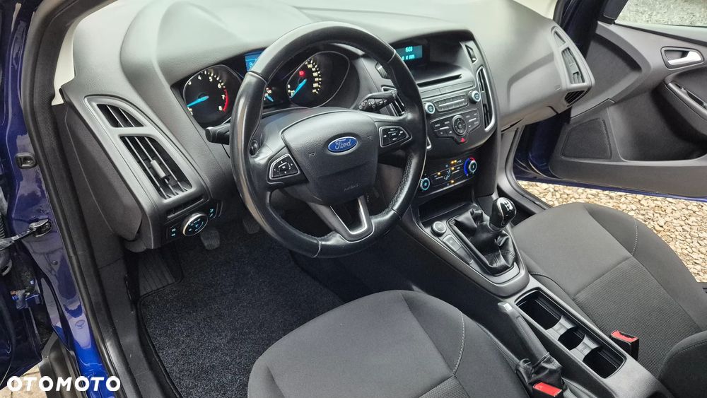 Ford Focus 1.0 EcoBoost Titanium - 21