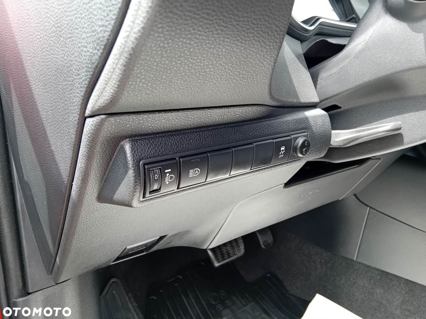 Toyota Corolla - 21