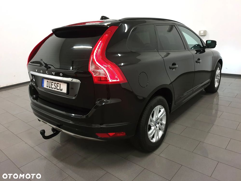 Volvo XC 60 D3 Drive-E Momentum - 6