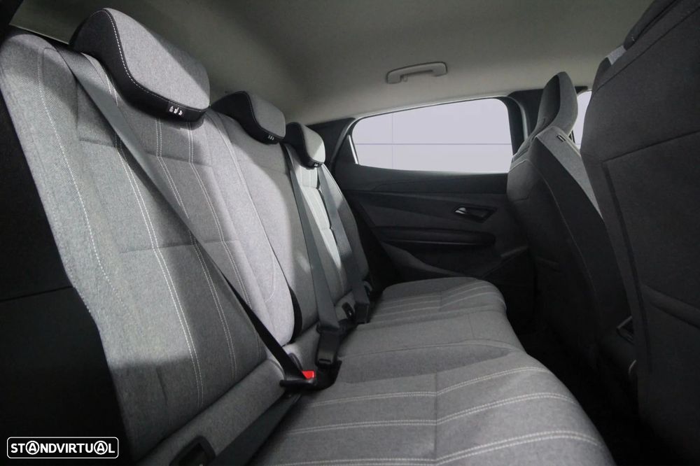 Renault Mégane E-Tech - 13