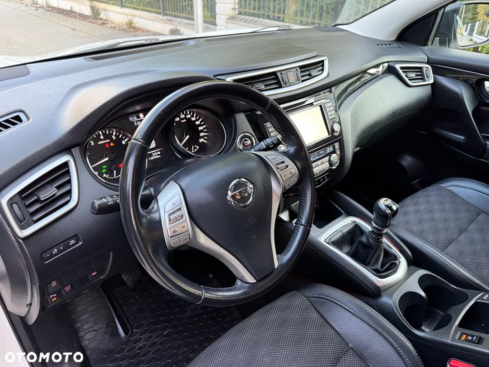 Nissan Qashqai 1.2 DIG-T Tekna - 22