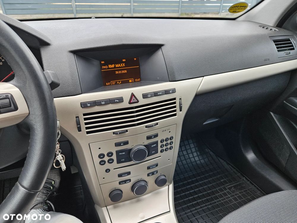 Opel Astra 1.6 Automatik Design Edition - 14