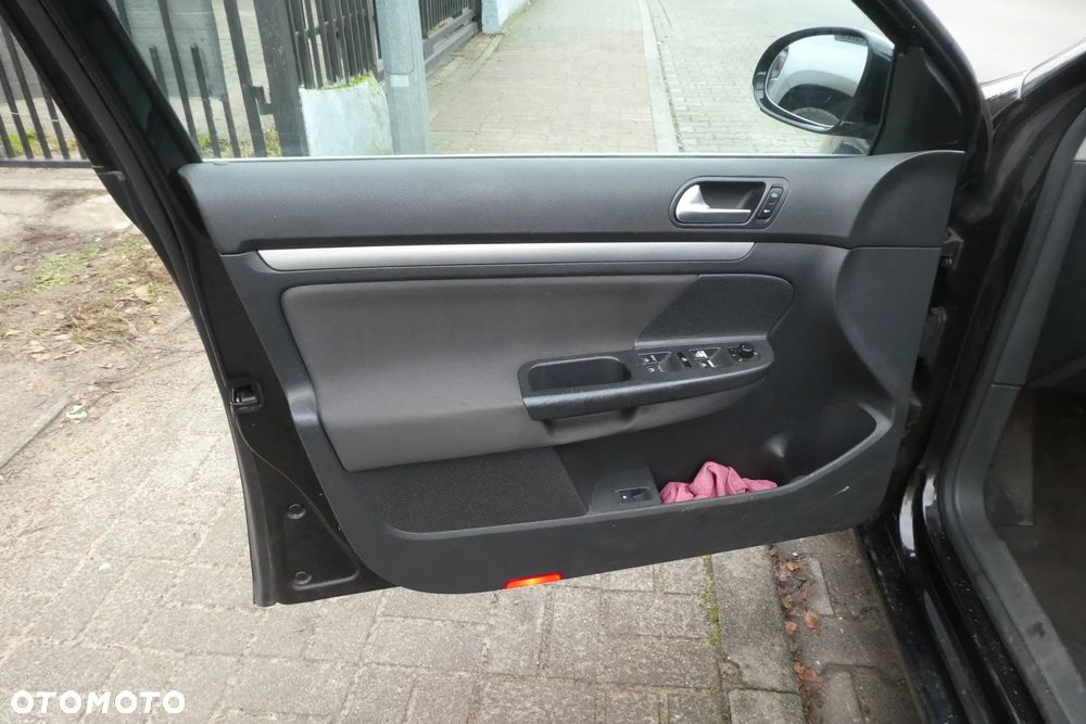 Volkswagen Jetta - 7