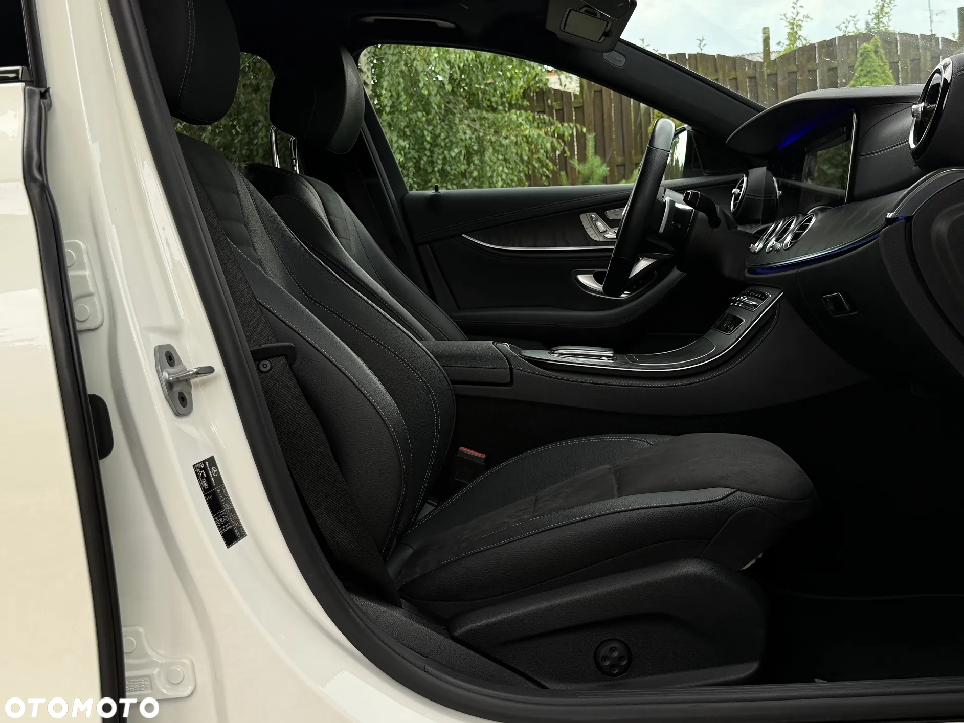 Mercedes-Benz Klasa E 220 d 4-Matic AMG - 17