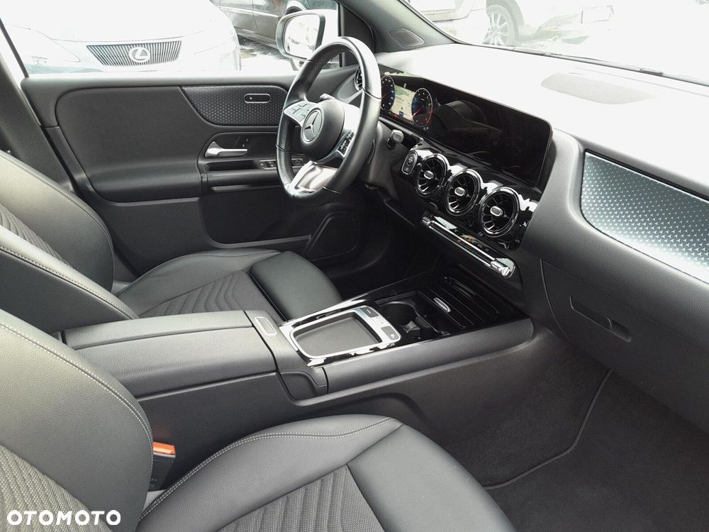 Mercedes-Benz Klasa B 200 7G-DCT - 17