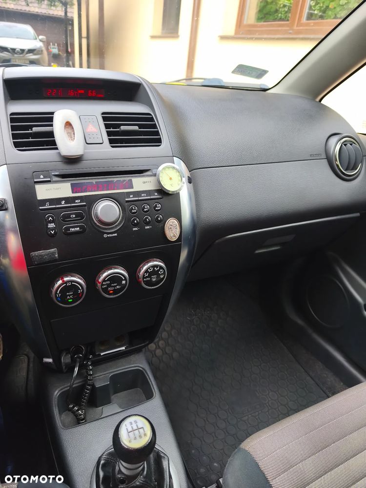 Fiat Sedici 1.9 Multijet DPF 4x4 Dynamic - 16
