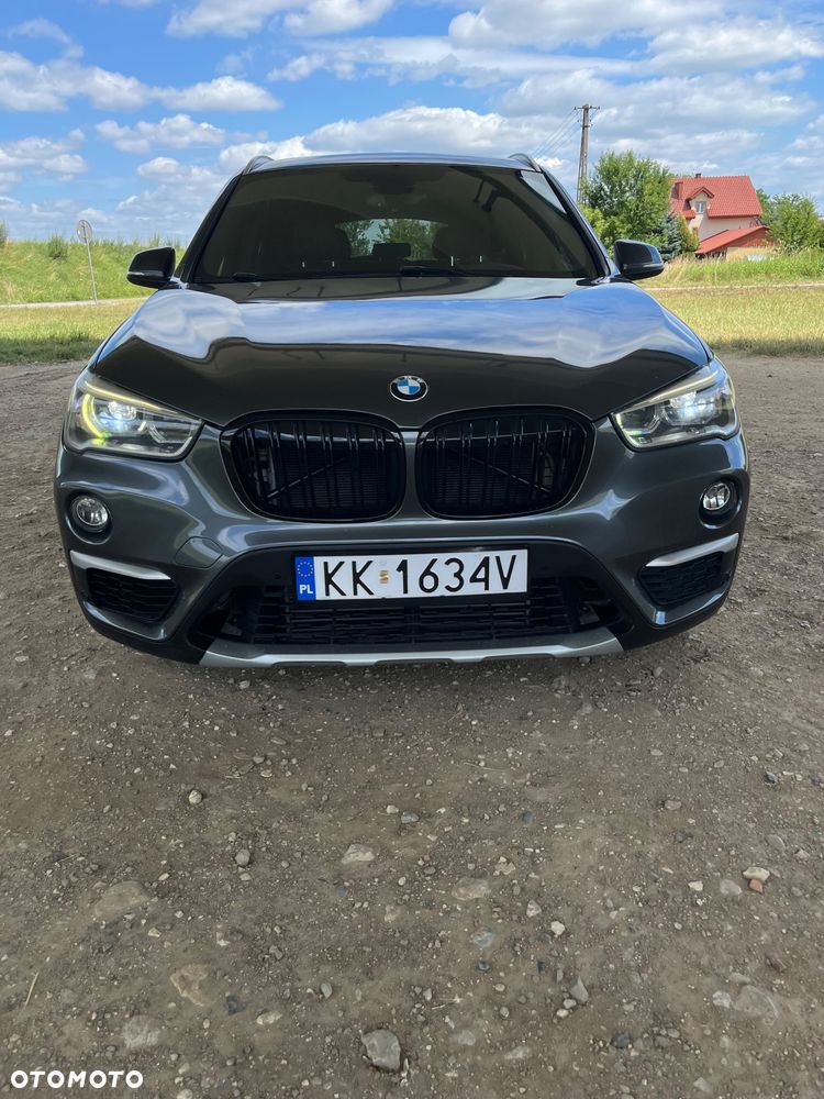 BMW X1 xDrive25i Sport Line - 7