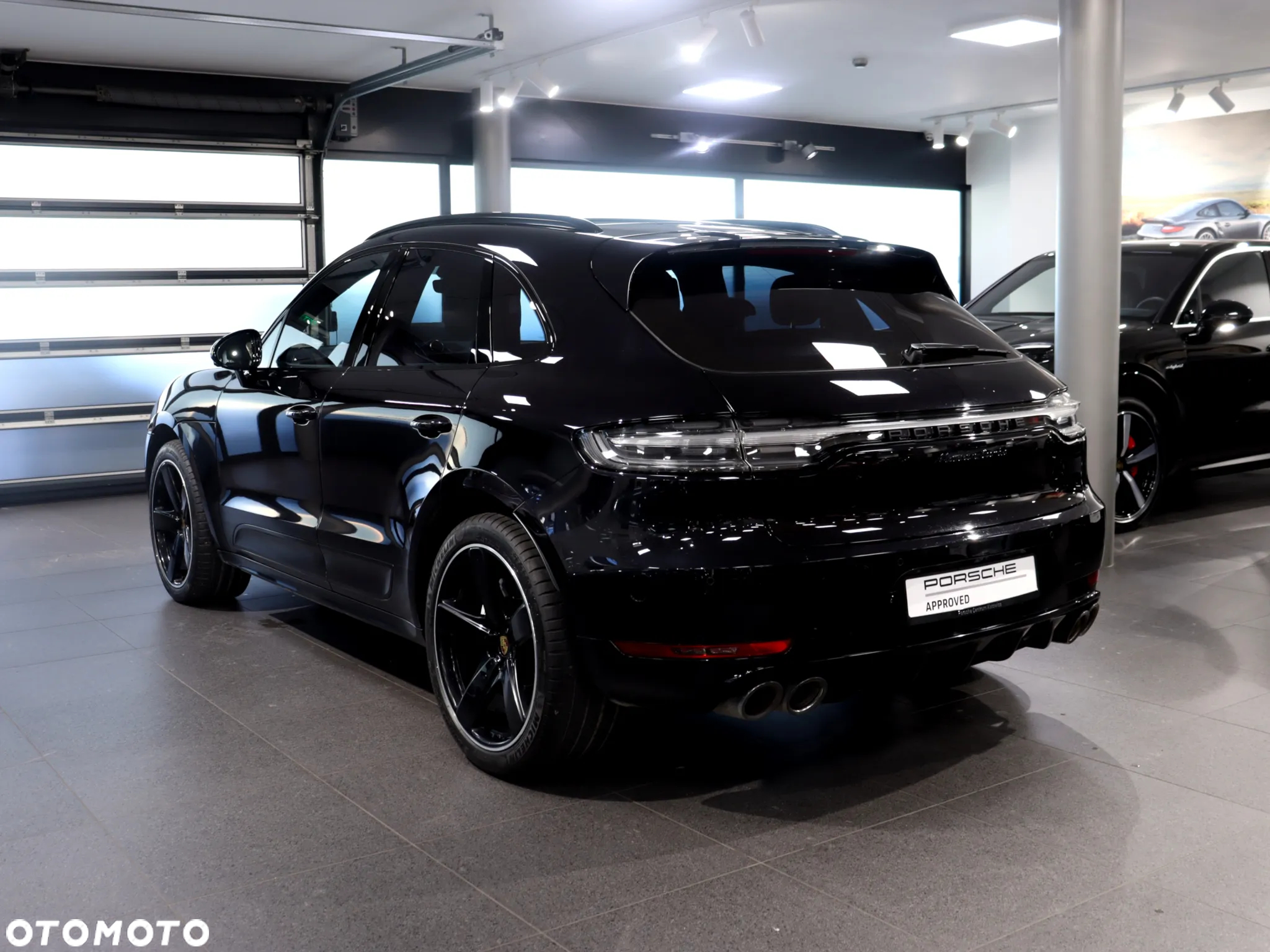 Porsche Macan Turbo - 3