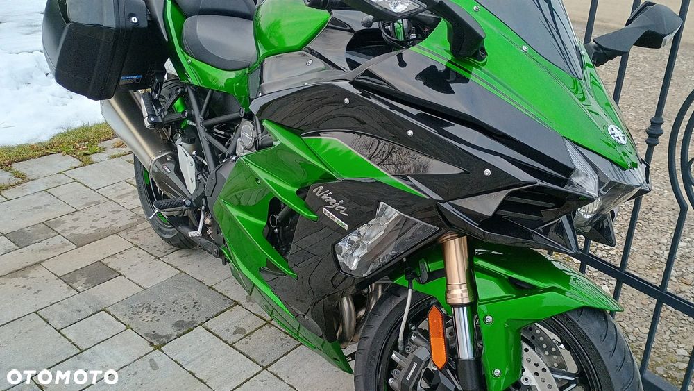 Kawasaki Ninja H2 SX - 13