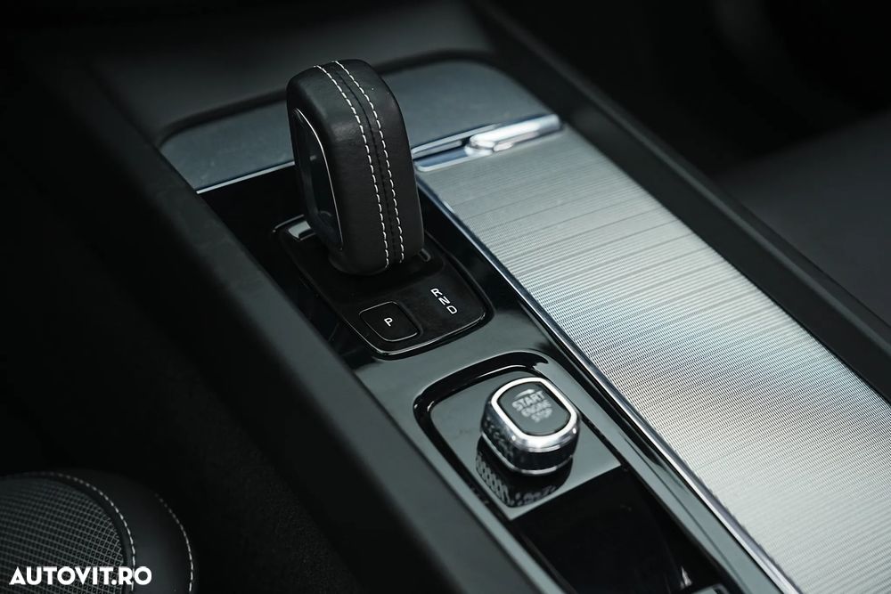 Volvo XC 60 B4 D AWD Geartronic RDesign - 35
