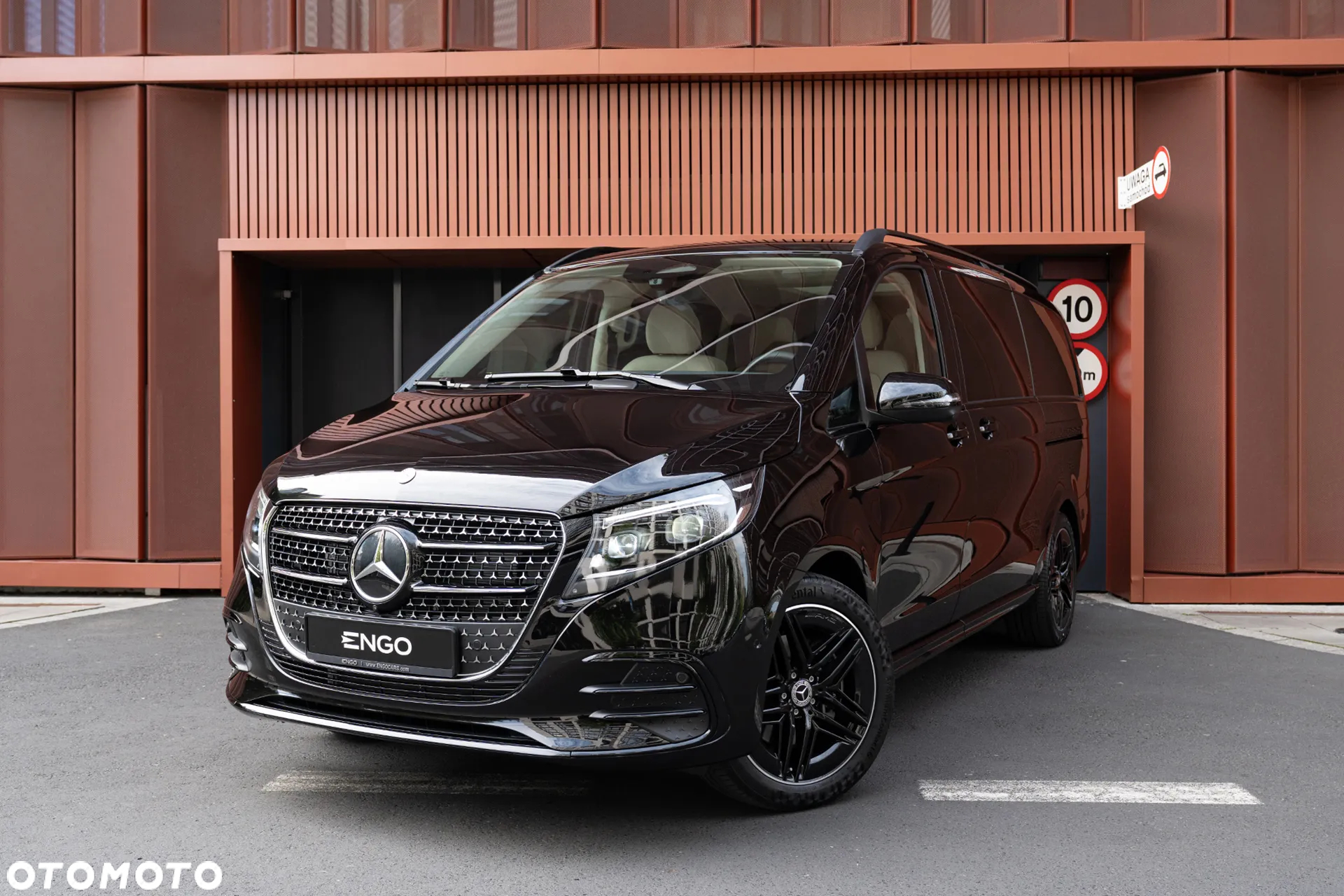 Mercedes-Benz Klasa V 300 d 4-Matic 9G-Tronic Exclusive (d³ugi) - 2