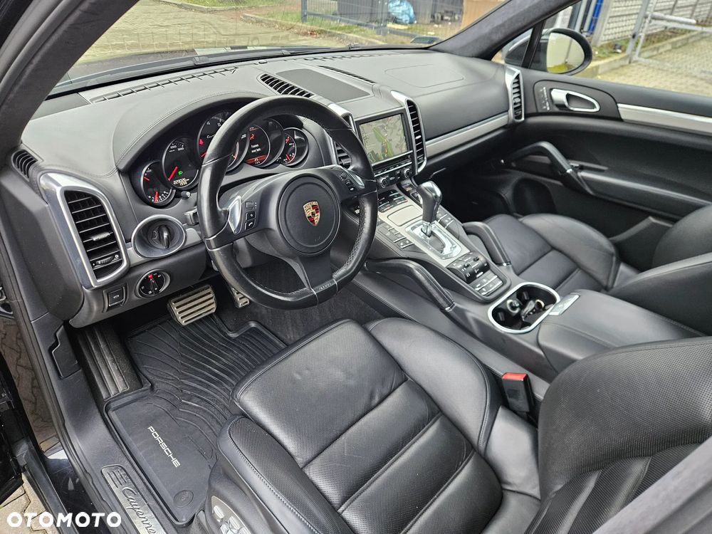 Porsche Cayenne Turbo Tiptronic S - 12